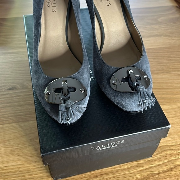 Talbots Suede Tassel  High Heels Shoes - Picture 2 of 6